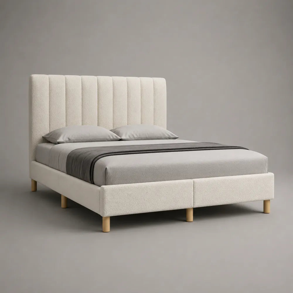 Letto matrimoniale 160x200 cm struttura imbottita in tessuto beige con testiera a pannelli verticali e gambe in legno naturale rete a doghe